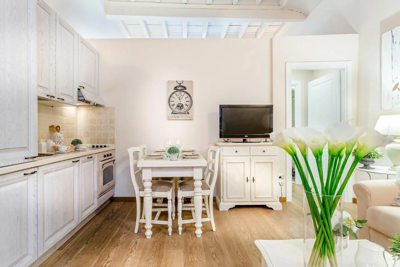 Casa Giustina - Smart Retreat In The Walled City Lucca