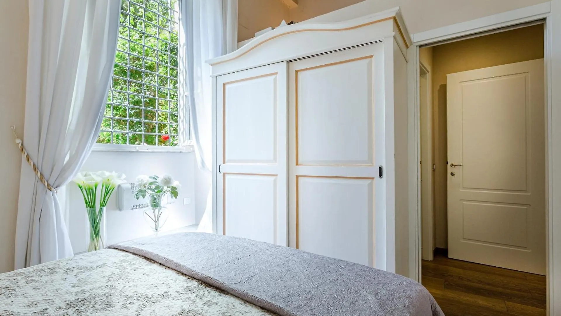 Casa Giustina - Smart Retreat In The Walled City Lucca Apartmán