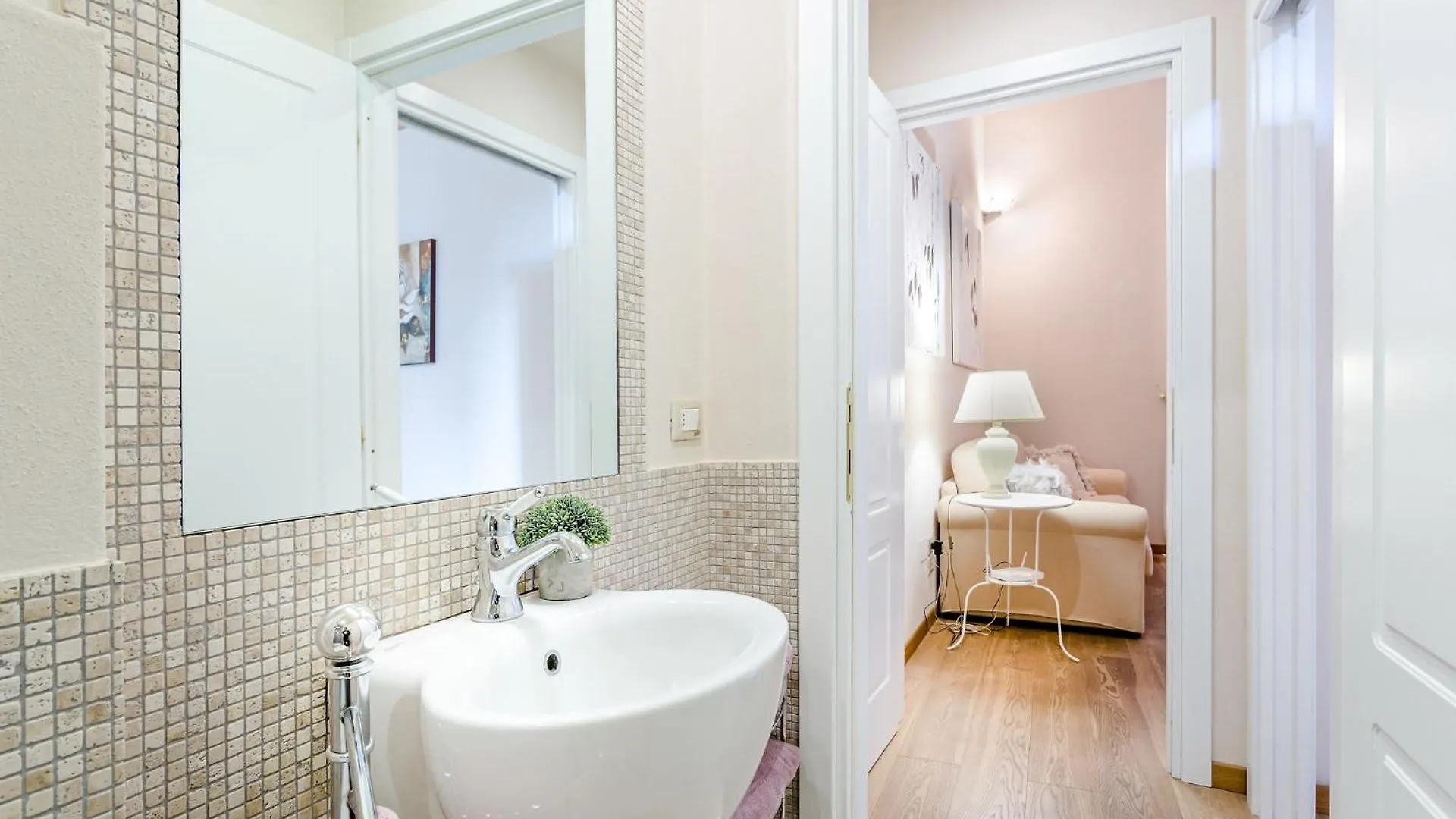 Casa Giustina - Smart Retreat In The Walled City Lucca